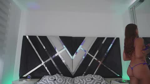 Snapshot of ava_fontana2 chatting on September 2025 06:07:01 PM Ava Fontana online show from September 2025 06:07:01 PM