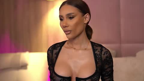 Ava online show from February 2025 11:21:02 PM