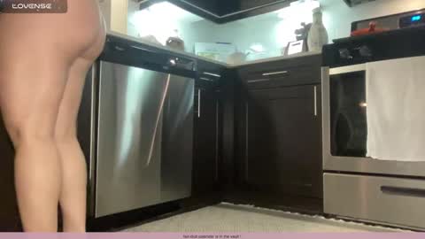 Snapshot of avabradley chatting on December 2024 03:16:01 PM Ava . Support my channel by using my affiliate link to make your account Thanks online show from December 2024 03:16:01 PM