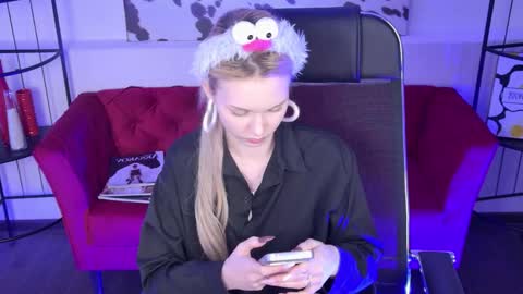 Ava nonude online show from February 2026 01:43:01 PM