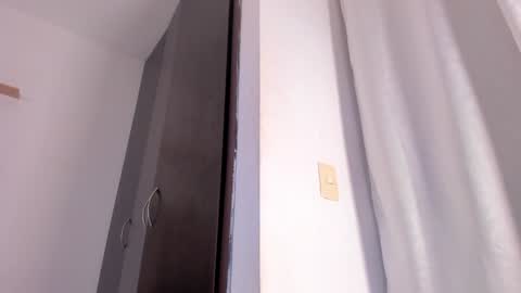 Snapshot of avaline_blanc chatting on February 2025 03:23:02 AM Avaline Help me reach 100 likes TRANSMISSION EVERY DAY FROM 39 PM online show from February 2025 03:23:02 AM