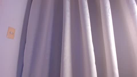 Snapshot of avaline_blanc chatting on March 2025 05:01:01 AM Avaline Help me reach 100 likes TRANSMISSION EVERY DAY FROM 39 PM online show from March 2025 05:01:01 AM