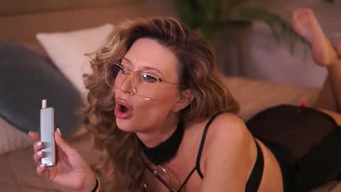 Snapshot of avamaddisson chatting on March 2026 04:52:01 AM Ava online show from March 2026 04:52:01 AM