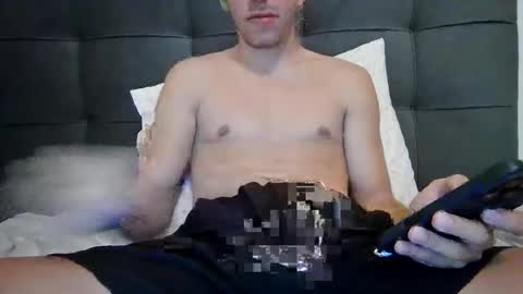 Avarageeuropeguy online show from September 2025 07:21:02 AM