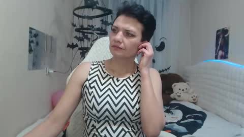 avasaturnian online show from October 2025 12:23:01 PM