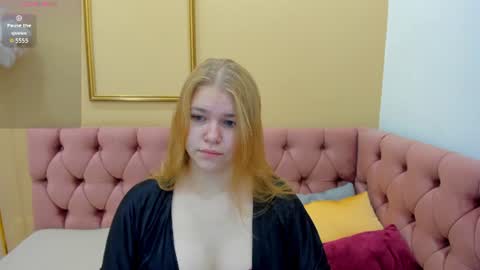 Snapshot of avasunshine_ chatting on July 2026 01:12:01 AM Ava online show from July 2026 01:12:01 AM