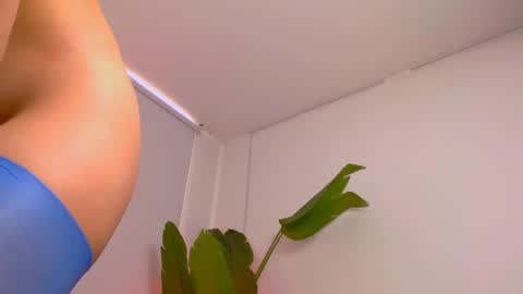 Snapshot of aveline_nuit chatting on March 2026 08:27:02 PM Hi im aqua is nice with me online show from March 2026 08:27:02 PM