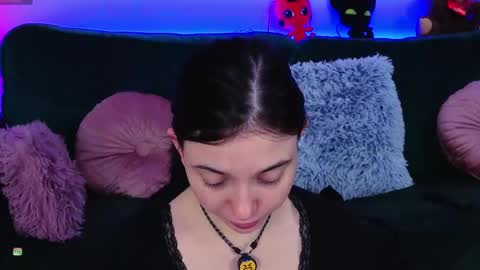 Snapshot of averywillow chatting on April 2026 12:30:01 AM AveryWillow online show from April 2026 12:30:01 AM