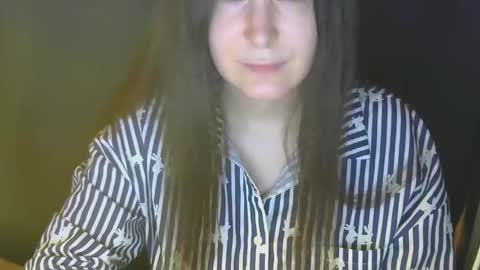 avialenne online show from March 2026 05:24:01 PM