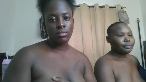 Snapshot of avian_babe1 chatting on July 2026 07:48:01 AM avian_babe1 online show from July 2026 07:48:01 AM