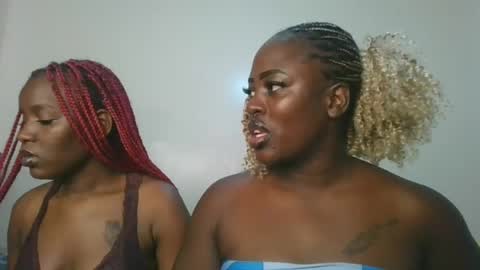 Snapshot of avian_babe1 chatting on July 2026 10:21:02 AM avian_babe1 online show from July 2026 10:21:02 AM
