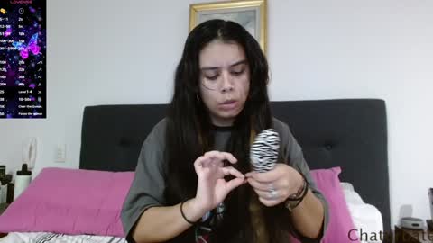 Avril Thompson online show from January 2025 12:12:01 AM