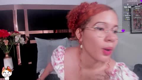 Avril  online show from November 2025 12:44:02 PM