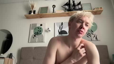 Snapshot of avrora_jessie chatting on April 2026 07:02:01 AM Avrora Jessie online show from April 2026 07:02:01 AM