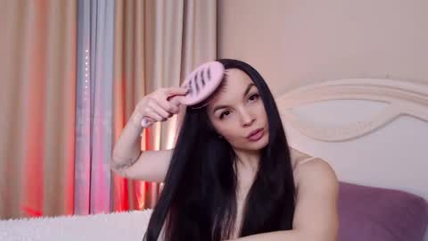 Snapshot of avrora_lew_ chatting on April 2026 10:15:01 PM Avrora Inst online show from April 2026 10:15:01 PM