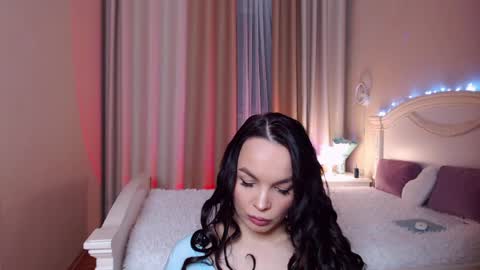 Snapshot of avrora_lew_ chatting on April 2026 08:58:02 PM Avrora Inst online show from April 2026 08:58:02 PM