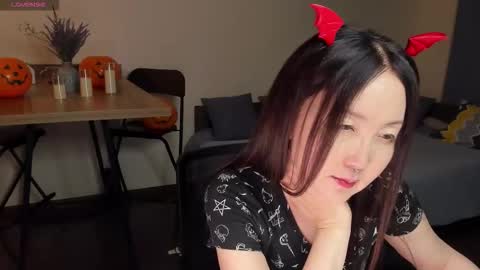 Avrora online show from October 2025 02:53:01 PM