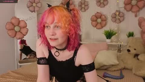 Snapshot of awawrin chatting on July 2026 09:49:02 PM Awi online show from July 2026 09:49:02 PM