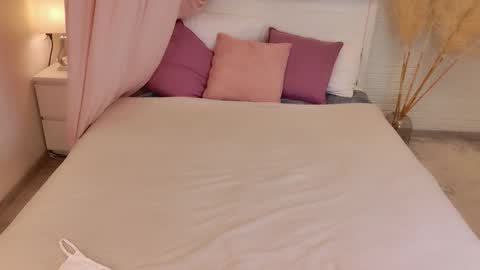 aweryuwu online show from February 2026 03:24:02 PM