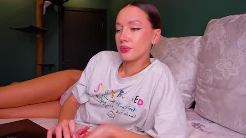 Snapshot of awgustina_sweetheart22 chatting on January 2025 12:41:02 PM Awgustina online show from January 2025 12:41:02 PM