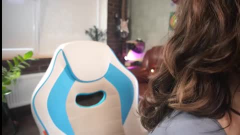 Alice online show from November 2025 10:15:01 AM