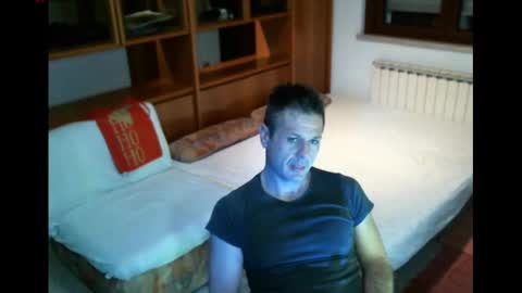 Snapshot of awwwsocutehappynew chatting on December 2024 06:10:01 PM HappyNewSky here online show from December 2024 06:10:01 PM