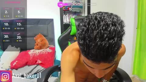 Axel online show from December 2024 09:20:02 PM