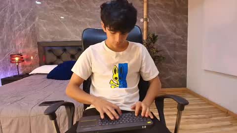 Snapshot of axel_draven chatting on May 2026 11:07:01 AM axel_draven online show from May 2026 11:07:01 AM