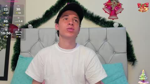 Axel Evanss online show from December 2024 02:54:02 PM