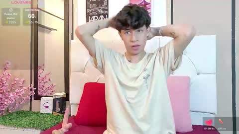 Axel Evanss online show from October 2025 04:02:02 AM