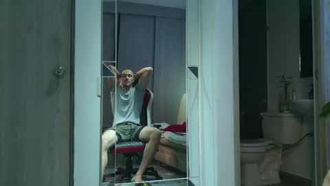 Axel Fairchaild online show from December 2025 12:44:02 PM