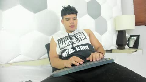 Snapshot of axel_forte chatting on April 2026 01:27:01 PM Axel Forte online show from April 2026 01:27:01 PM