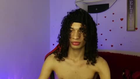Snapshot of axel_fox7 chatting on May 2026 12:38:01 AM Axel online show from May 2026 12:38:01 AM