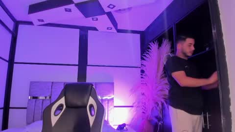 axel_grey_ online show from June 2026 05:22:01 AM