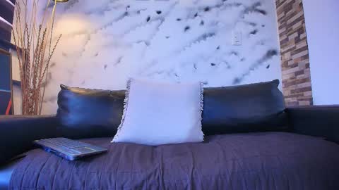 Axel Moon online show from September 2025 08:10:01 PM