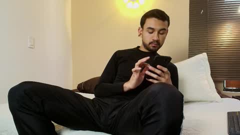 Axel Moon online show from October 2025 07:47:02 PM