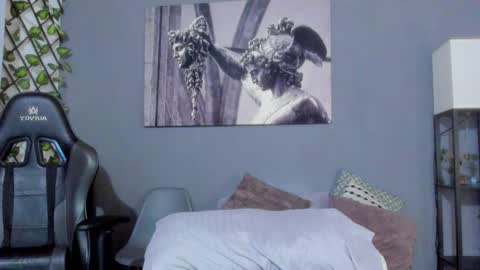 Snapshot of axel_owen chatting on January 2025 12:54:02 AM Axel online show from January 2025 12:54:02 AM