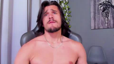 Snapshot of axel_owen chatting on February 2025 08:58:01 PM Axel online show from February 2025 08:58:01 PM