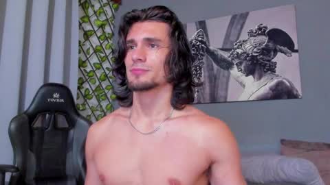 Snapshot of axel_owen chatting on March 2025 05:54:02 AM Axel online show from March 2025 05:54:02 AM