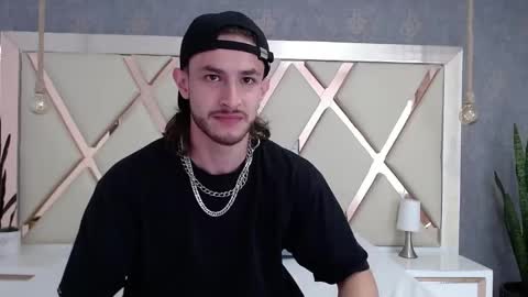 Snapshot of axel_porn_ chatting on May 2026 03:19:02 PM Axel online show from May 2026 03:19:02 PM