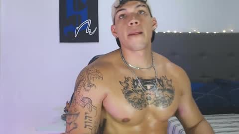 INDEPENDENT MODEL  online show from December 2024 02:04:01 AM