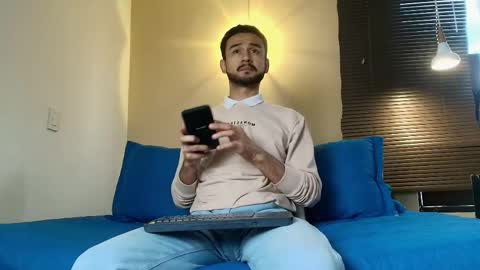Axel Clark online show from May 2026 08:24:02 PM