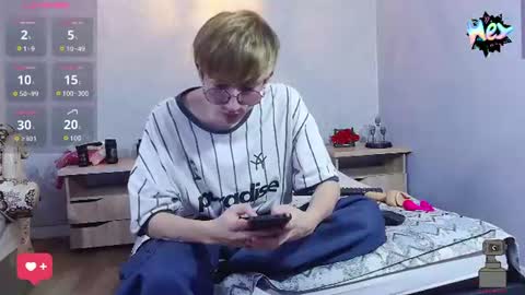 Snapshot of axell_stone chatting on July 2026 09:39:02 PM axell_stone online show from July 2026 09:39:02 PM