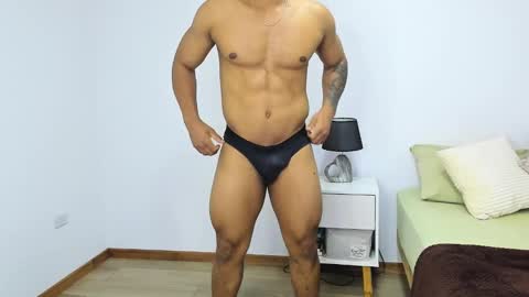 Snapshot of axelldasilva chatting on November 2025 07:38:01 PM AXEL DA SILVA online show from November 2025 07:38:01 PM