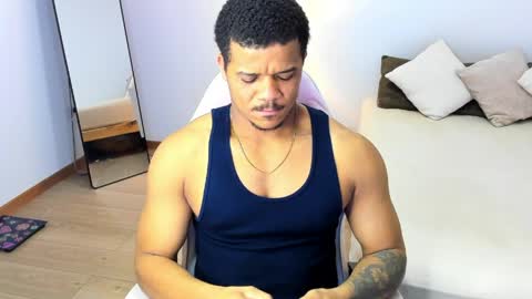 Snapshot of axelldasilva chatting on May 2026 12:08:02 AM AXEL DA SILVA online show from May 2026 12:08:02 AM