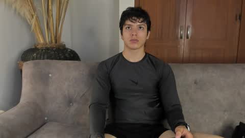 Axel Raven online show from December 2025 02:13:01 PM