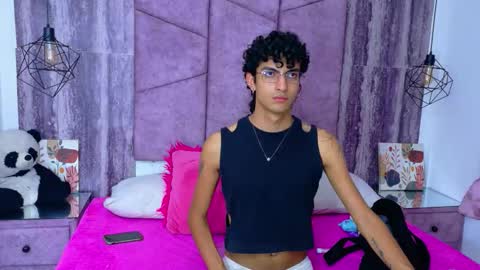 Snapshot of axelrushh chatting on April 2026 08:07:02 PM AxelRushh online show from April 2026 08:07:02 PM