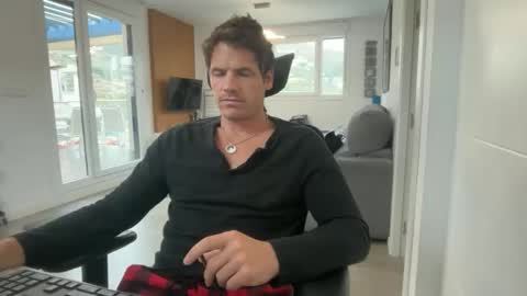 Snapshot of axelshore_ chatting on April 2026 01:57:02 PM Axel Shore online show from April 2026 01:57:02 PM