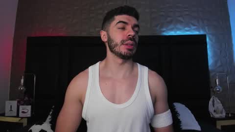 Snapshot of axelthompsom chatting on November 2025 11:42:02 AM Axel Thompsom online show from November 2025 11:42:02 AM