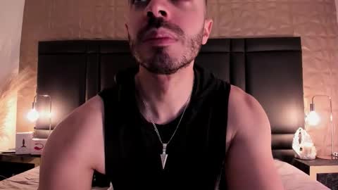 Snapshot of axelthompsom chatting on November 2025 11:31:01 AM Axel Thompsom online show from November 2025 11:31:01 AM